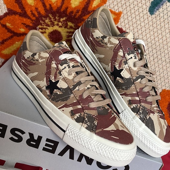 Converse A03679C
ONE STAR PRO OX
VINTAGE KHAKI/BLACK/EGRET
WMNS sneakers - Picture 9 of 16